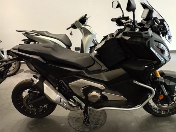 Honda X ADV 750 - immagine 2